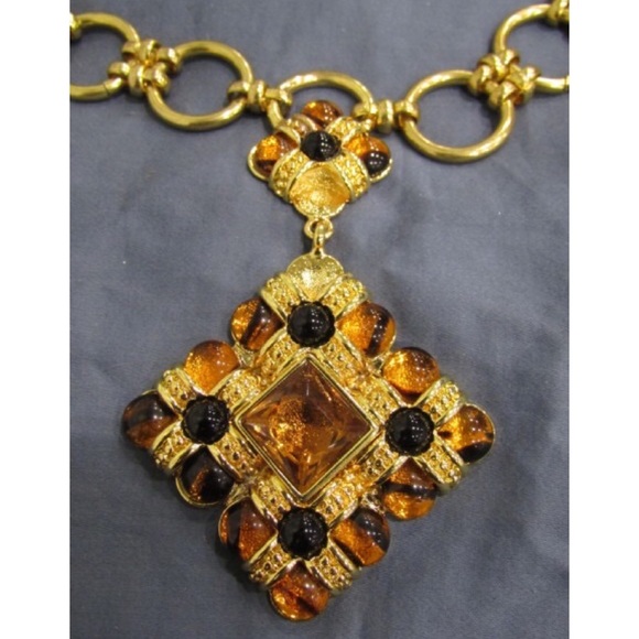 Graziano Gold Large Maltese Pendant Necklace - Picture 2 of 5